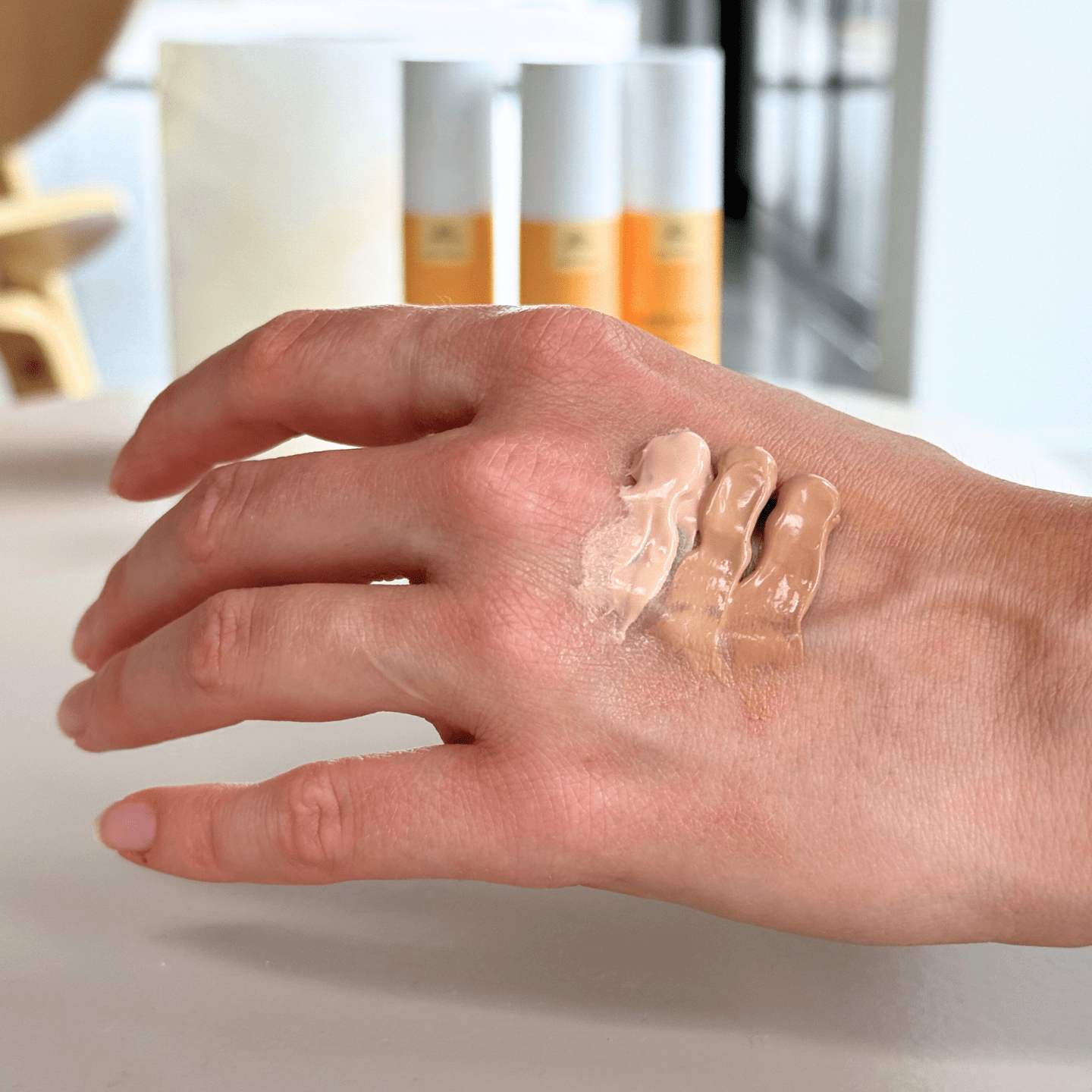 Karmameju BB cream farvesammenligning